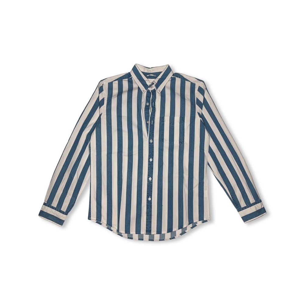 Baby Blue American Eagle Button Down 🦅